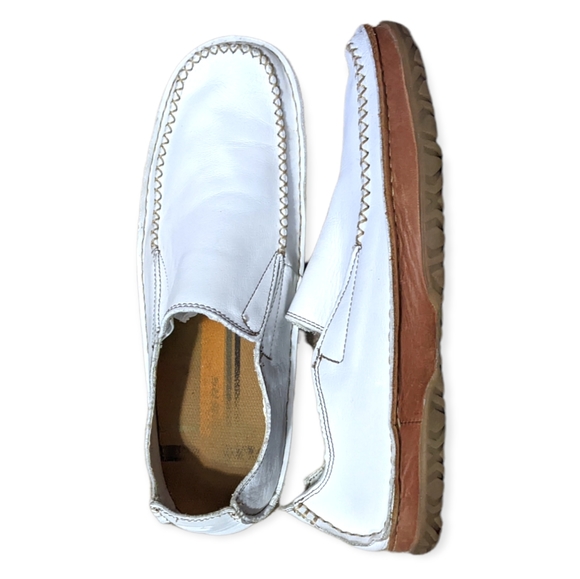 White Leather Driving Loafers - Picture 4 of 5